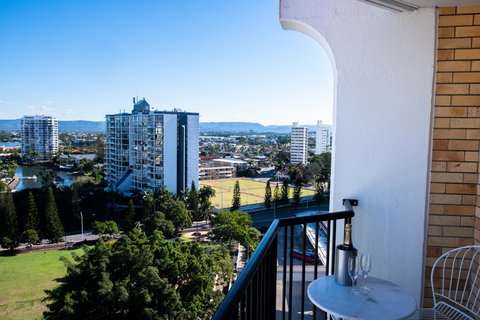 The Island Gold Coast - Tourism TAS 21