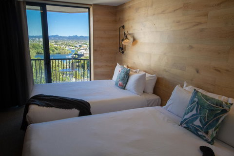 The Island Gold Coast - Tourism TAS 24