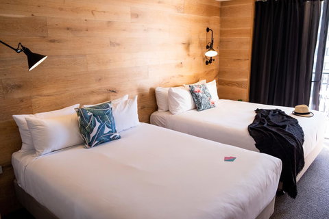 The Island Gold Coast - Tourism TAS 26