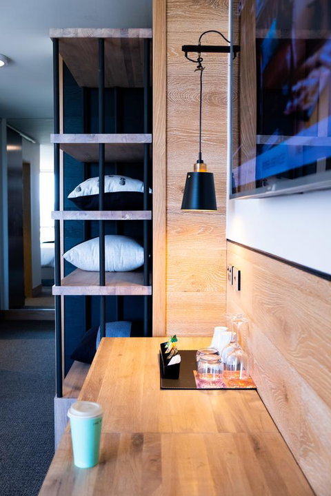 The Island Gold Coast - Tourism TAS 1