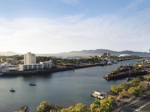 Oaks Townsville Metropole Hotel - Hobart Tourism 3