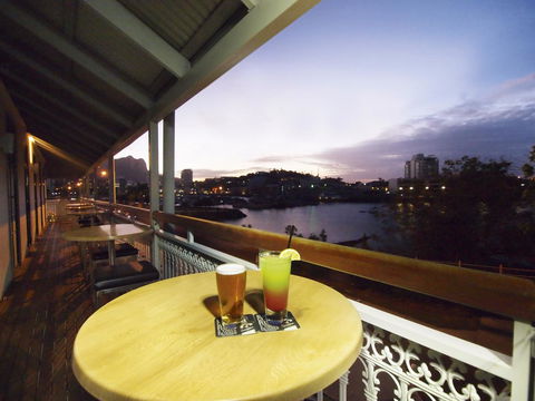 Oaks Townsville Metropole Hotel - Hobart Tourism 7