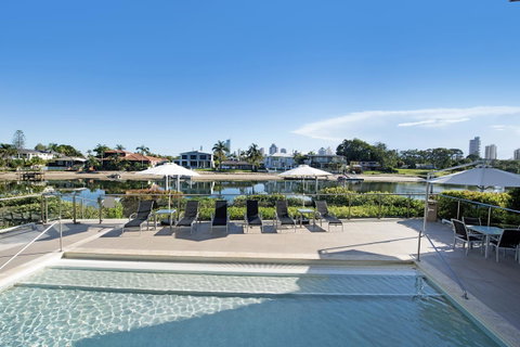 ULTIQA Freshwater Point Resort - Tourism TAS 43