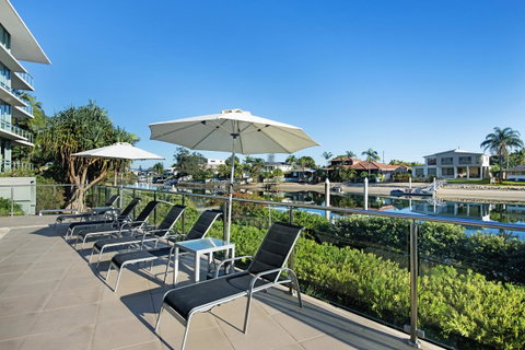 ULTIQA Freshwater Point Resort - Tourism TAS 41