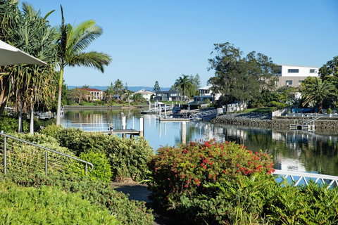 ULTIQA Freshwater Point Resort - Tourism TAS 31