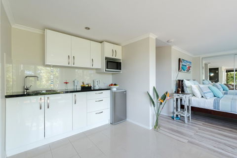 Private Guest Suite High On Currumbin Hill - Hobart Tourism 5