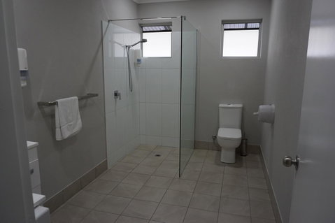 YAL Cairns - A Motel That Makes A Difference - Tourism TAS 2