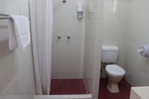 YAL Cairns - A Motel That Makes A Difference - Tourism TAS 27