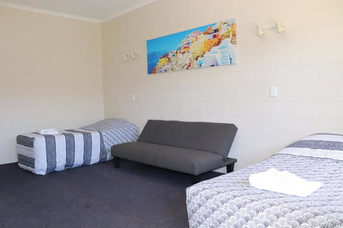 YAL Cairns - A Motel That Makes A Difference - Tourism TAS 23