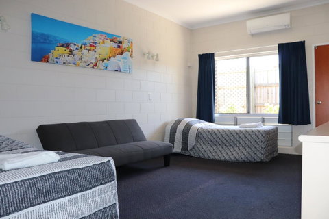 YAL Cairns - A Motel That Makes A Difference - Tourism TAS 13
