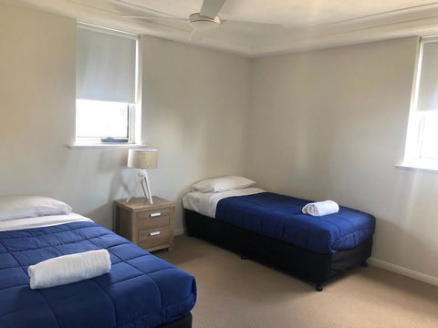 Wharf Boutique Apartments - Hobart Tourism 3