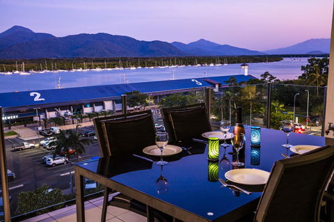 Jack And Newell Holiday Apartments - Hobart Tourism 32