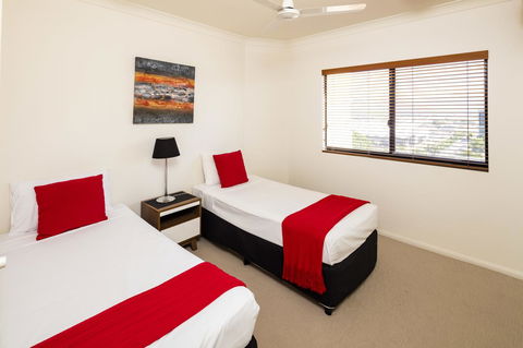 Jack And Newell Holiday Apartments - Hobart Tourism 21
