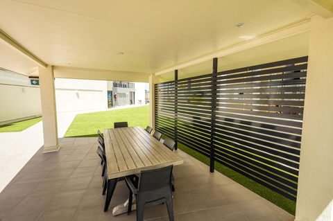Jack And Newell Holiday Apartments - Hobart Tourism 6
