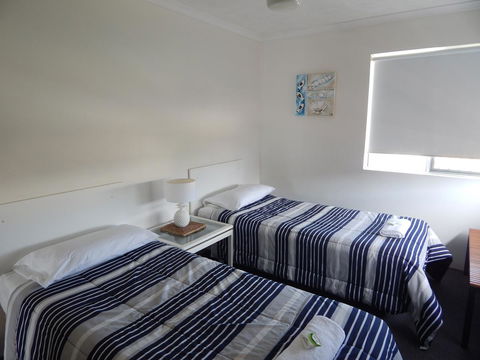 Tranquil Shores - Hobart Tourism 24
