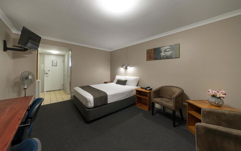 Cosmopolitan Motel & Serviced Apartments - Hobart Tourism 5