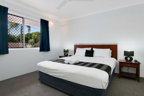 Cairns City Palms - Hobart Tourism 23
