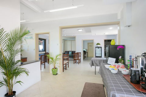 Cairns City Palms - Hobart Tourism 4