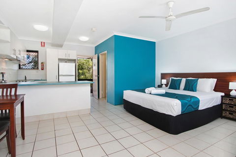 Cairns City Palms - Hobart Tourism 14