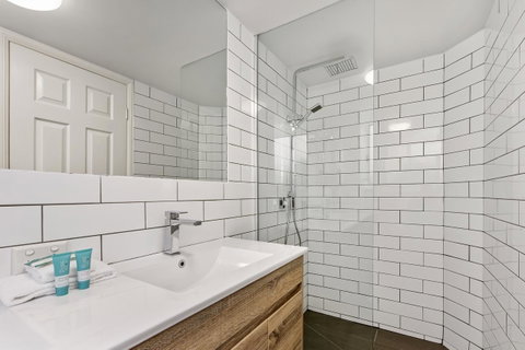 Dockside Apartments Mooloolaba - Tourism TAS 2