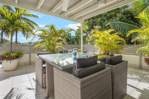 Tropical Reef Apartments - Hobart Tourism 3