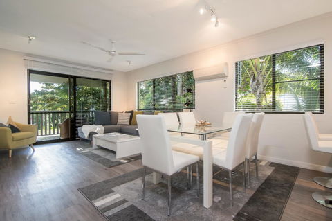 Tropical Reef Apartments - Hobart Tourism 6
