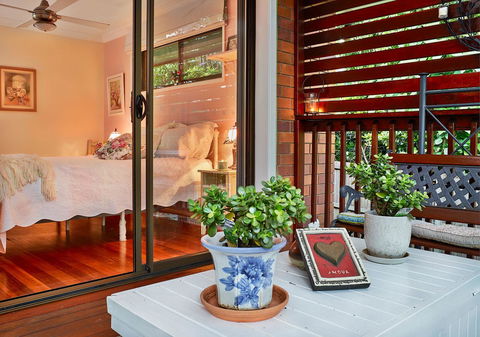 Manitzky Magic -B&B Home With Heart - Hobart Tourism 1