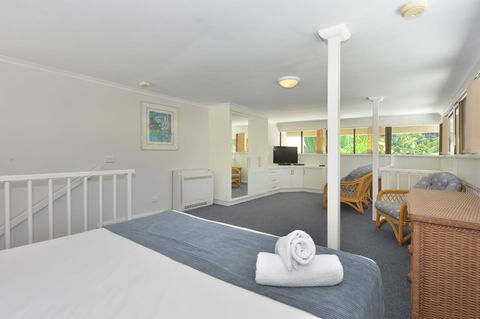 Driftwood Mantaray - Official Onsite Reception And Check In - Hobart Tourism 36