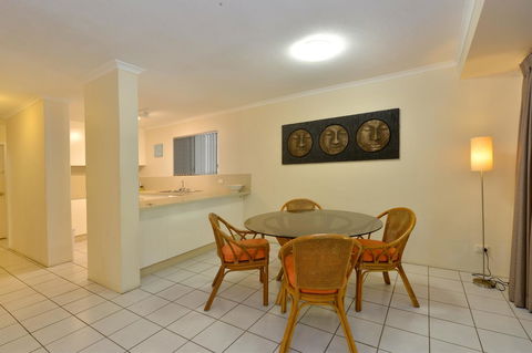 Driftwood Mantaray - Official Onsite Reception And Check In - Hobart Tourism 12