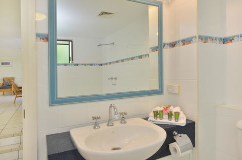 Driftwood Mantaray - Official Onsite Reception And Check In - Hobart Tourism 30