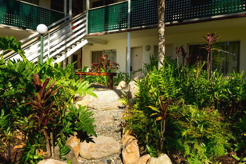 Cairns Colonial Club Resort - Hobart Tourism 43