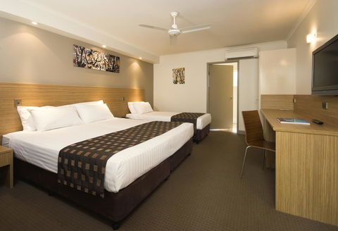 Cairns Colonial Club Resort - Hobart Tourism 40