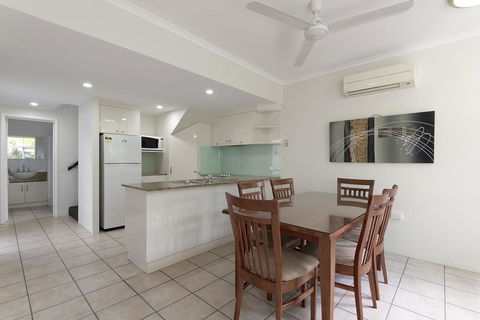 Tropical Nites Holiday Townhouses - Hobart Tourism 26