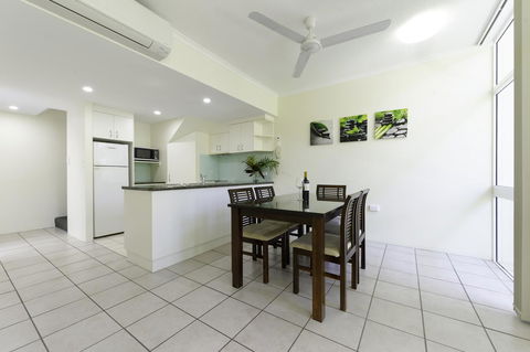 Tropical Nites Holiday Townhouses - Hobart Tourism 14