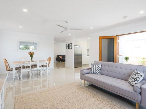 Briz Stays - Whites Road - Tourism TAS 11