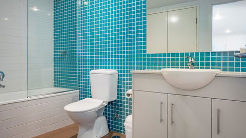 Swell Resort Burleigh Heads - Hobart Tourism 39