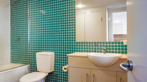 Swell Resort Burleigh Heads - Hobart Tourism 41
