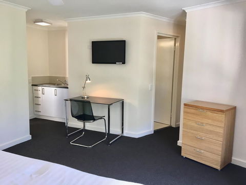 CHA Private Apts Diamond Beach - Hobart Tourism 5