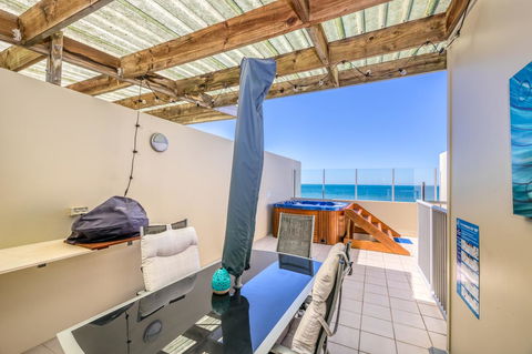 On The Beach Resort Bribie Island - Tourism TAS 22