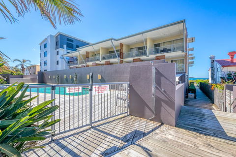 On The Beach Resort Bribie Island - Tourism TAS 2