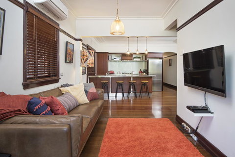 Anville Court - Tourism TAS 7