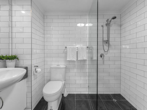 Central Brunswick Apartment Hotel - Hobart Tourism 20