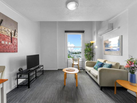 Central Brunswick Apartment Hotel - Hobart Tourism 3
