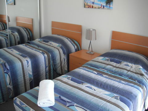 Meridian Alex Beach Apartments - Tourism TAS 23
