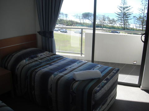 Meridian Alex Beach Apartments - Tourism TAS 21