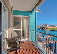 Waters Edge Apartment with Jetty - Tourism TAS