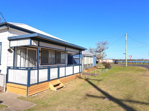 Waterside Retreat - Tourism TAS 1