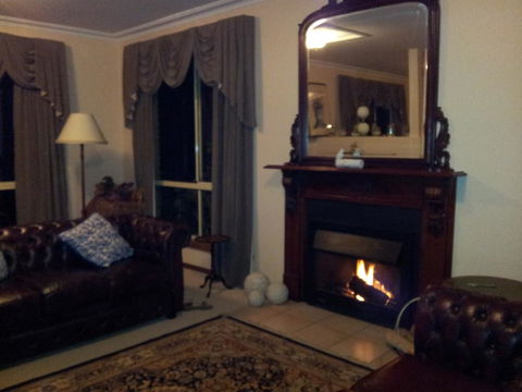 Waterview Gardens B&B - Hobart Tourism 3