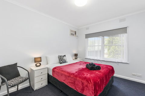 Wattle Grove Villa - Hobart Tourism 1