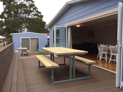 Watts @ Callala Beach-Pet Friendly - Hobart Tourism 0